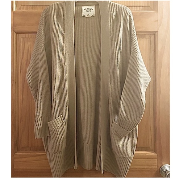 NWOT Urban Heritage Oversized Long Knit Cardigan - Picture 2 of 6
